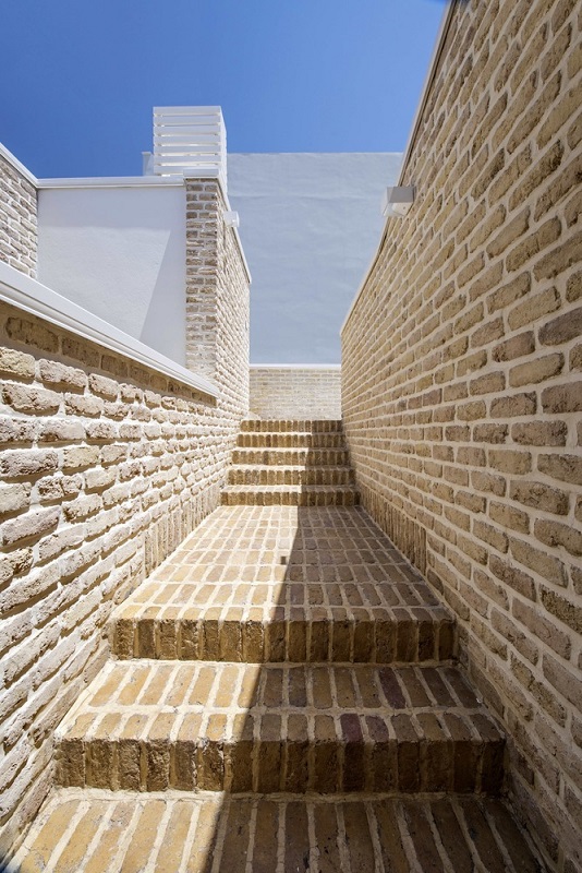 خانه بیسنگ | معمار: حمید ناصرخاکی و بنفشه درویش